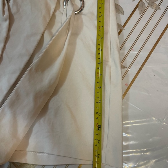 Womens Mini Skort Shorts Size XL (For L)Off White Silver Grommet Cotton Blend - Picture 8 of 9